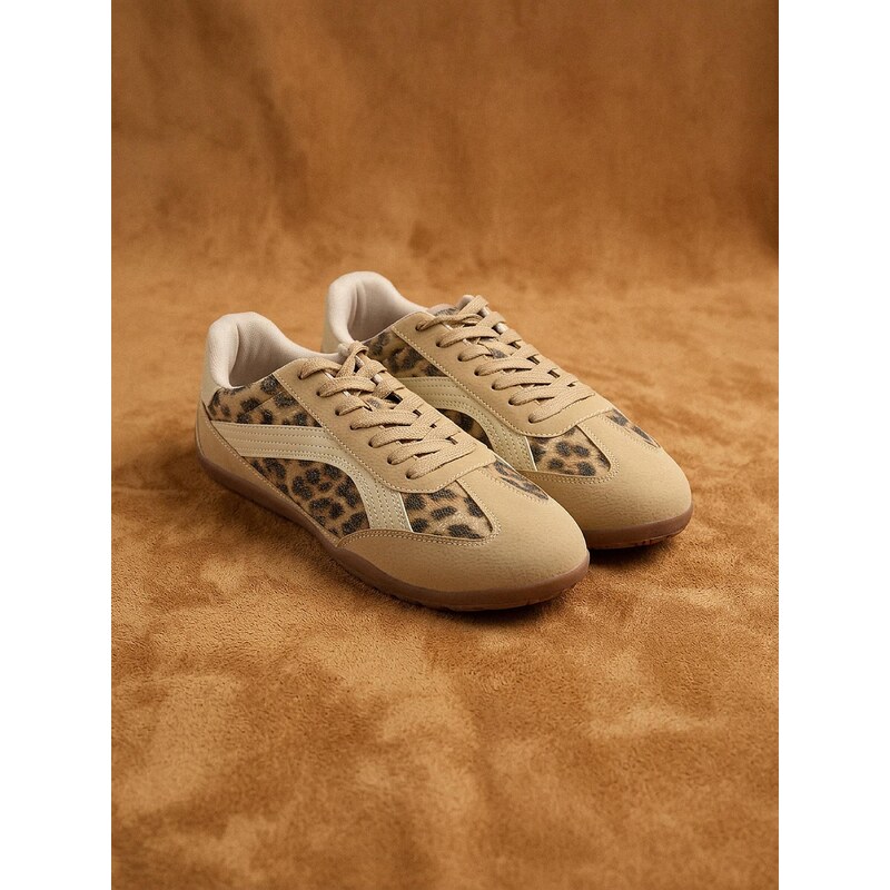 Sinsay - Šněrovací sneakersy s leopardím vzorem z imitace semiše - vícebarevná