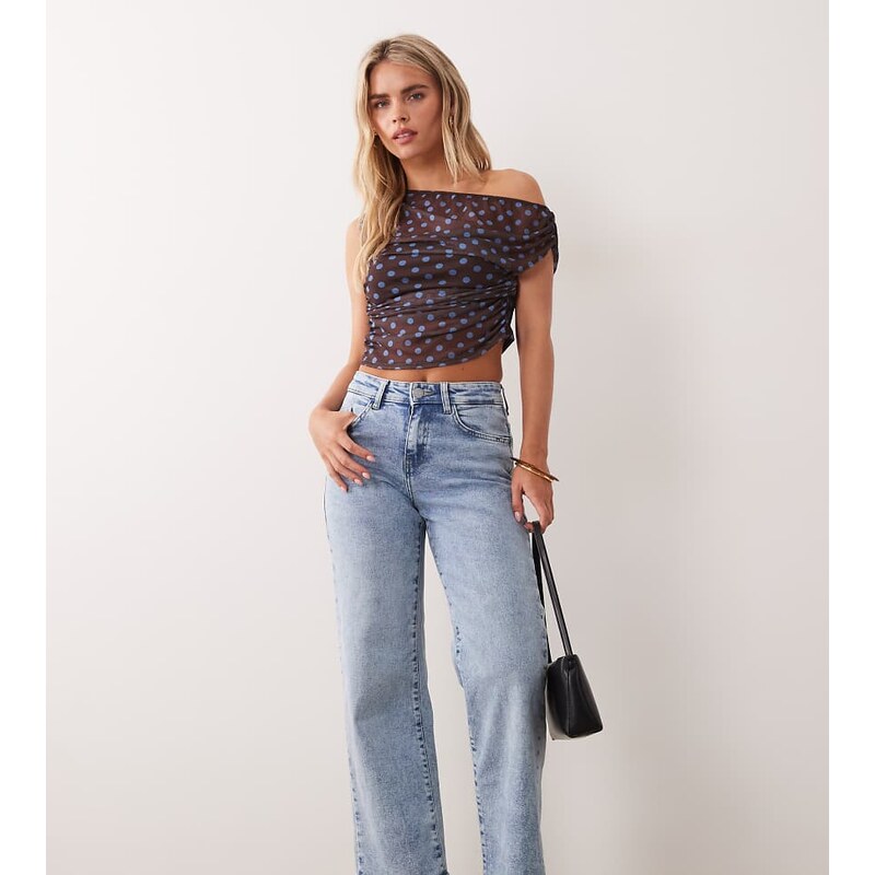 Noisy May Petite Yolanda mid rise straight leg jeans in light