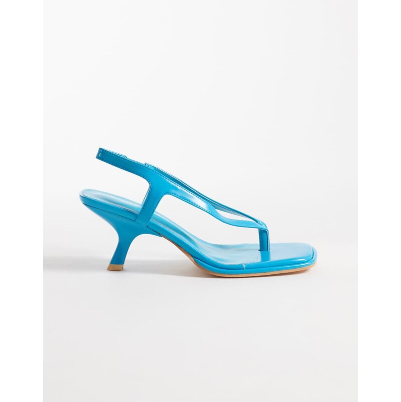 Glamorous heeled sandals in blue