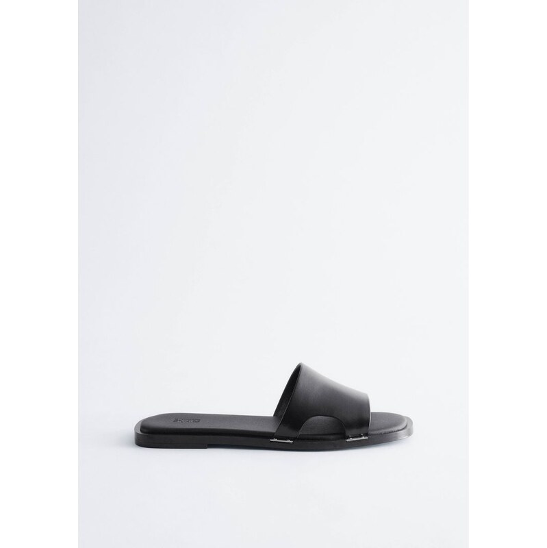 H&M - Kožené Nazouvákys Kovovými Detaily - černá 114569920