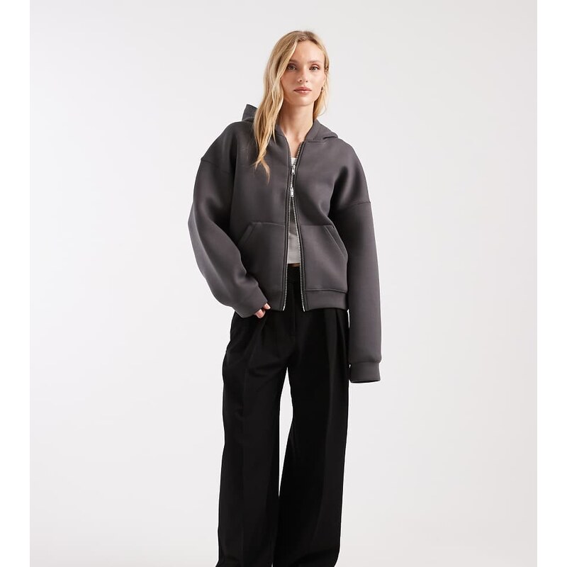 ASOS DESIGN Petite tailored wide leg trousers with pleat detail