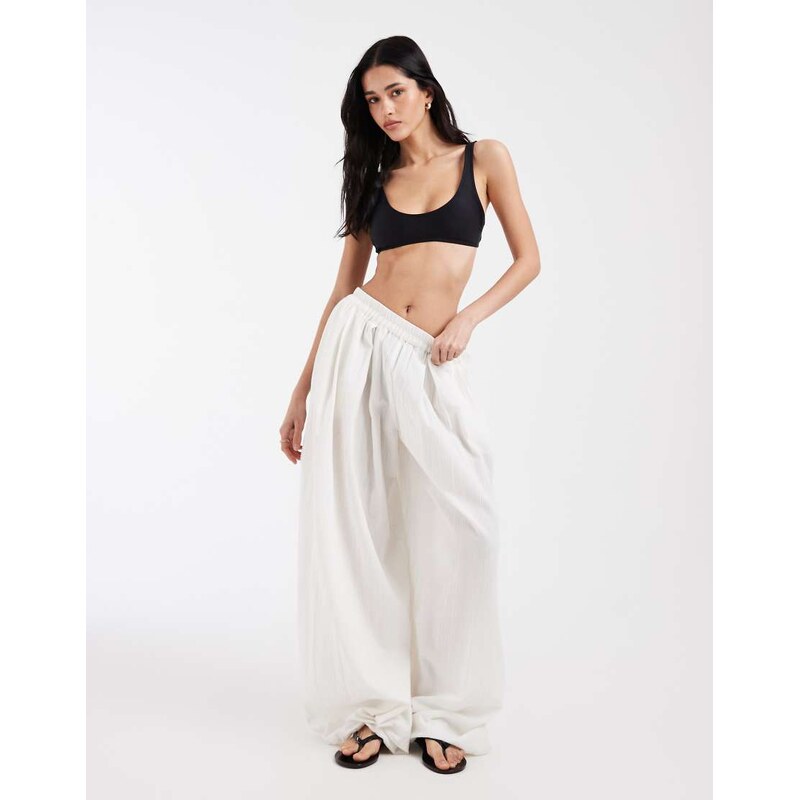 Pieces crinkle cotton balloon sleeve trousers in white 115535786