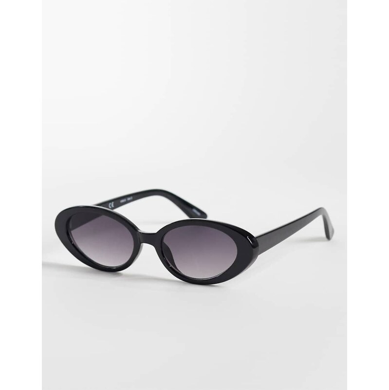 Vero Moda soft cat eye frame sunglasses in black 115529567