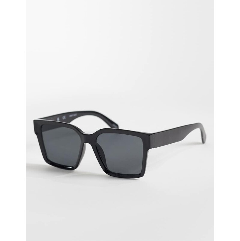 Vero Moda square framed sunglasses in black 115522286