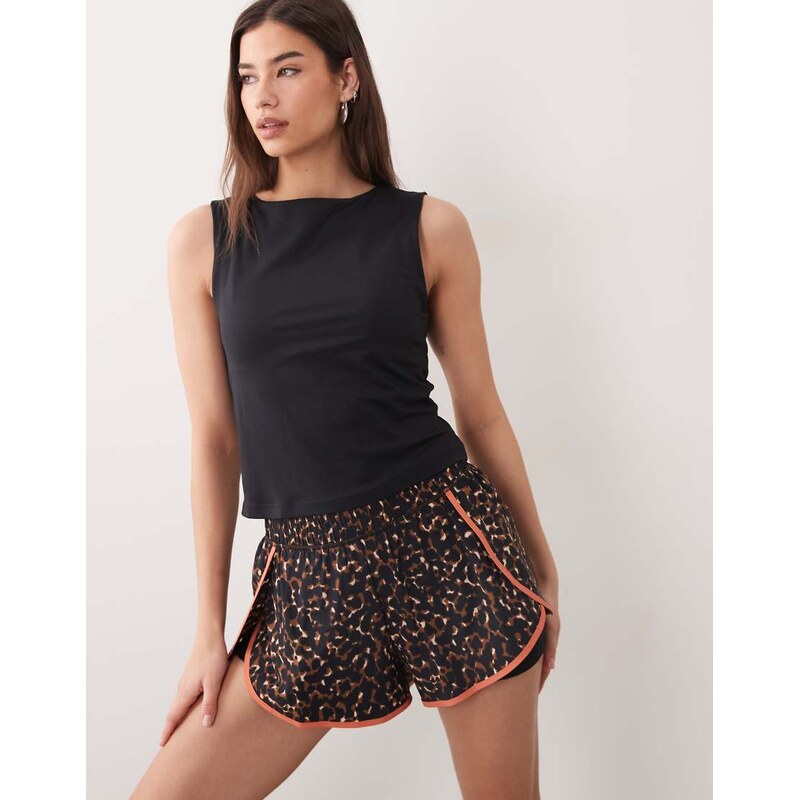 Sweaty Betty All Day twist back bra tank in black 114698954