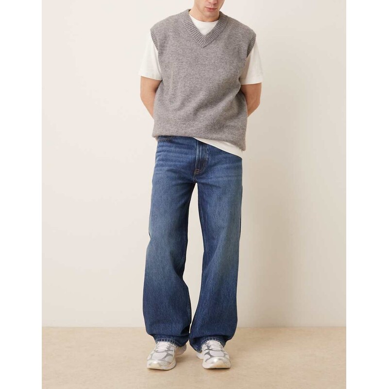 Calvin Klein Jeans baggy jeans in mid wash blue