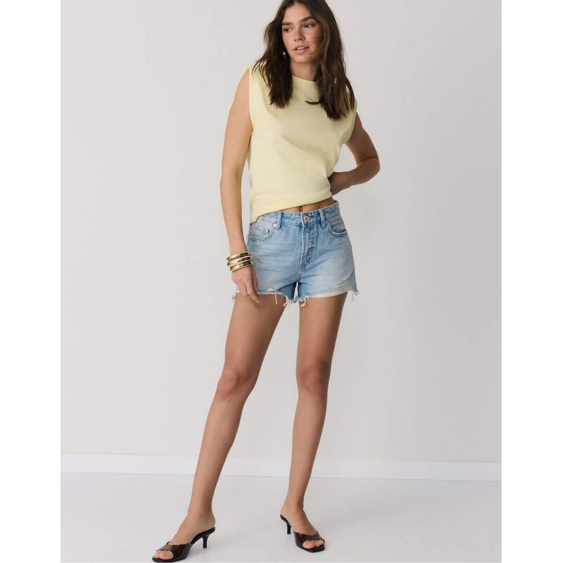 Stradivarius D75 ripped denim shorts in overdyed blue denim 114699225