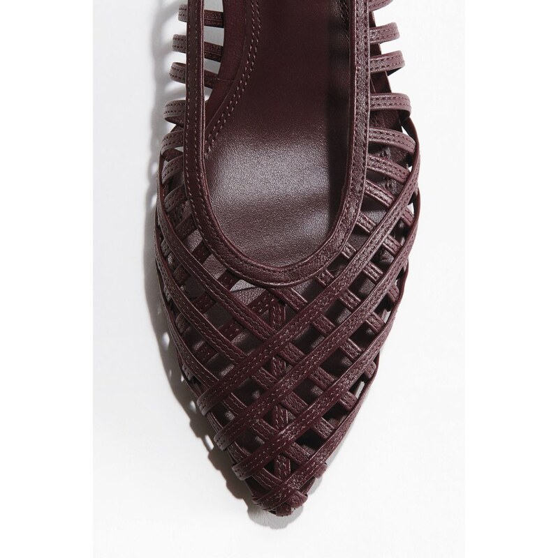 H&M - Kožené střevíčky na kačenkovém podpatku - béžová 114702280