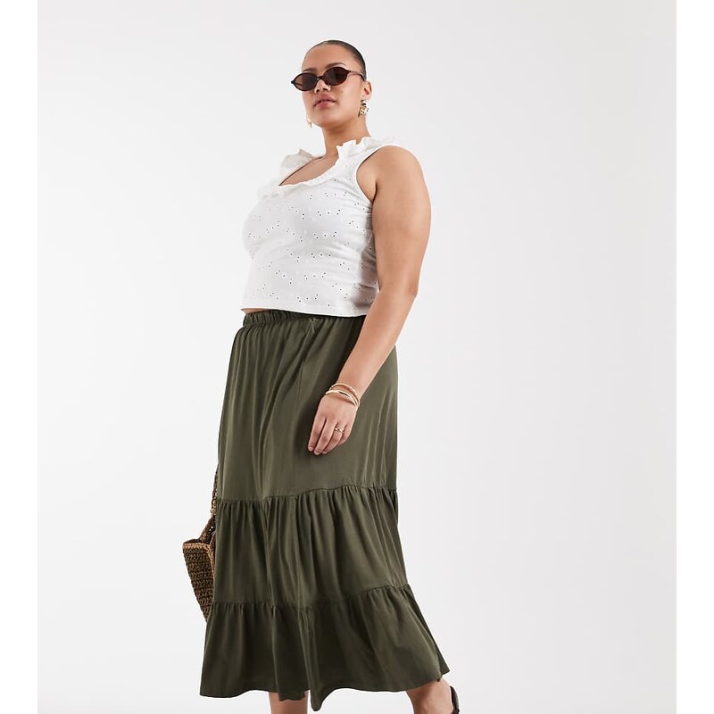 ONLY Curve tiered midaxi skirt in khaki-Green