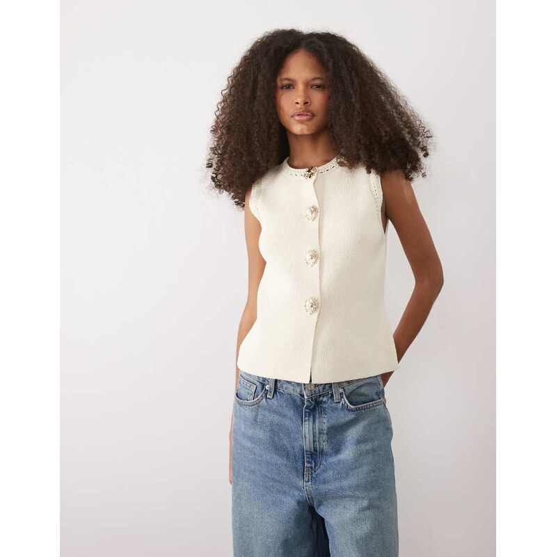 Mango knitted vest with sun statement buttons in cream-Neutral 114709017