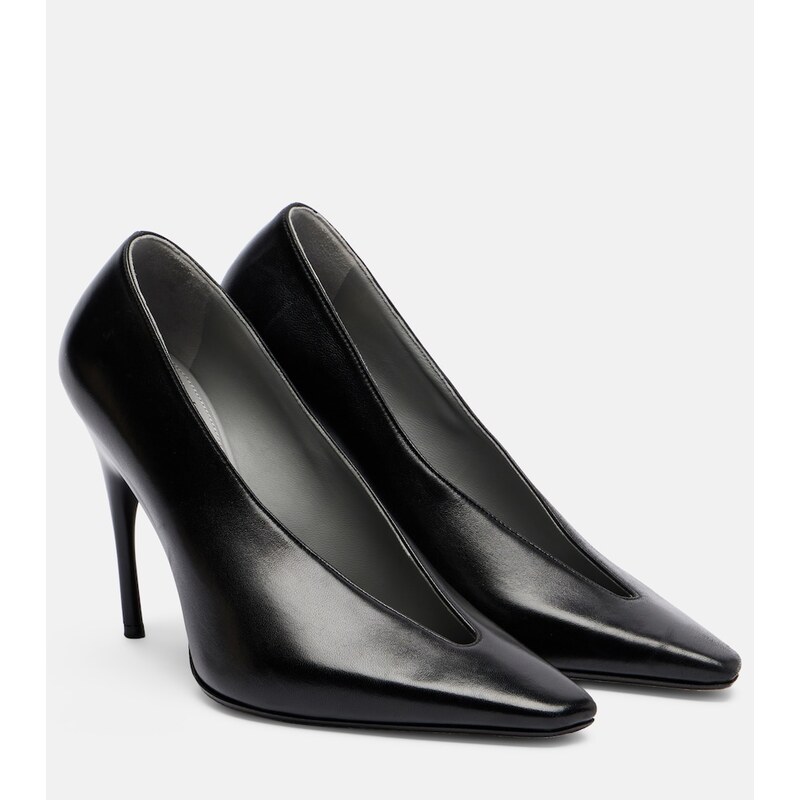 Balenciaga Duchesse leather pumps