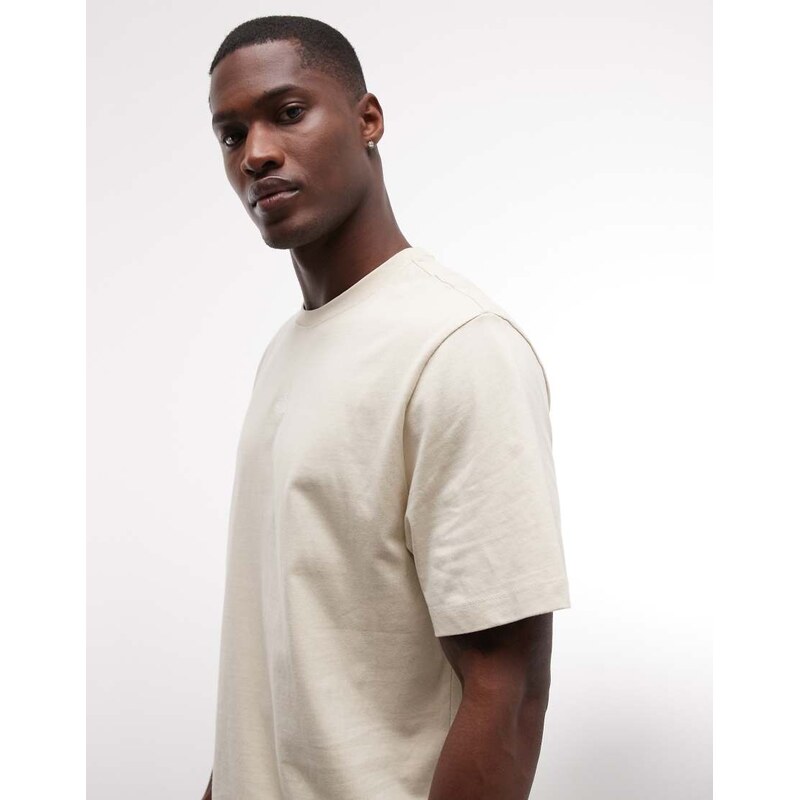 The North Face Essential center logo t-shirt in beige-Neutral