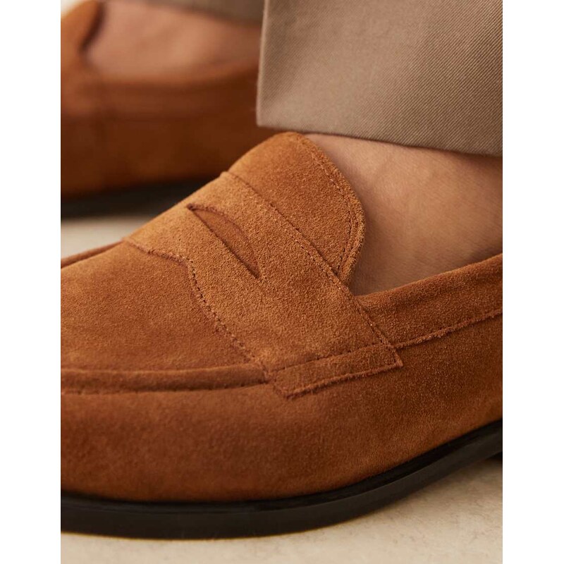 ASOS DESIGN loafers in tan suede-Brown