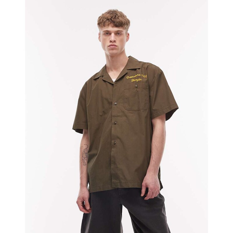 Wrangler short sleeve utility shirt in khaki-Green
