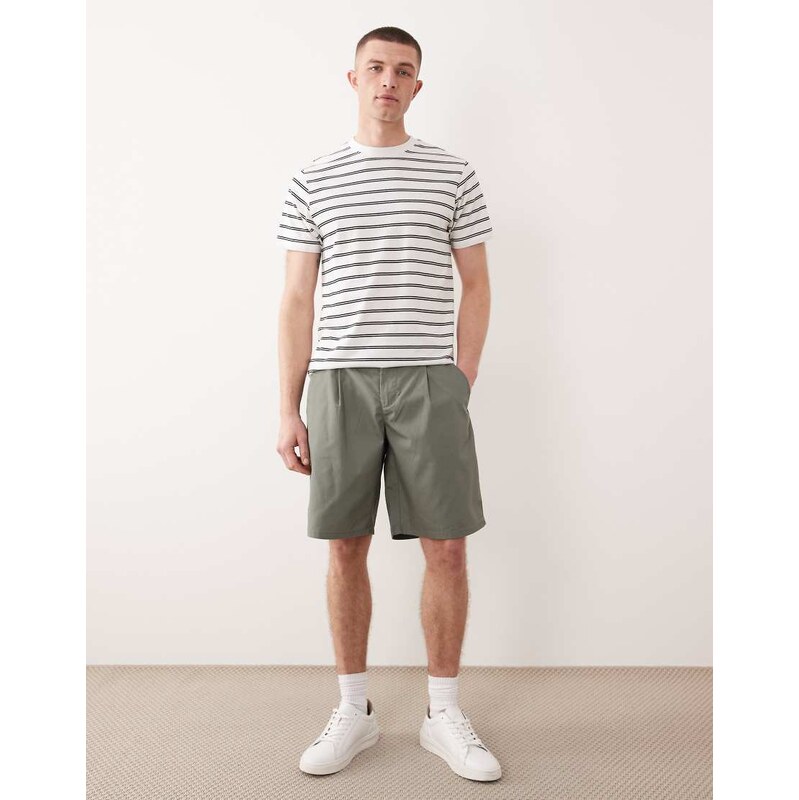 ONLY & SONS loose fit pleated shorts in light khaki-Green