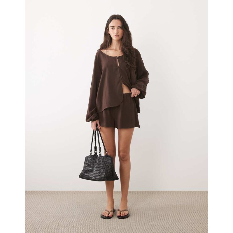 ASOS DESIGN linen blend bloomer shorts co ord in chocolate-Brown