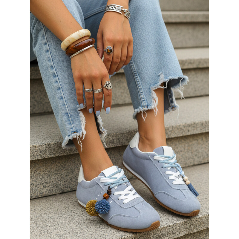 BASIC Dámské semišové sneakersy s ozdobnými bambulkami modré Modrá 114725459