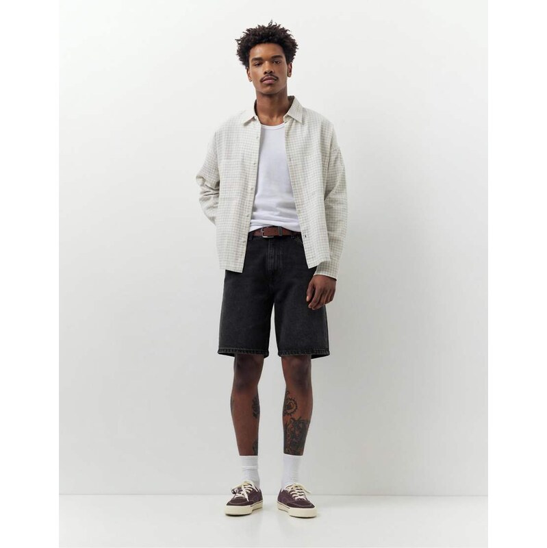 Pull&Bear Baggy denim bermuda shorts in faded black-Grey