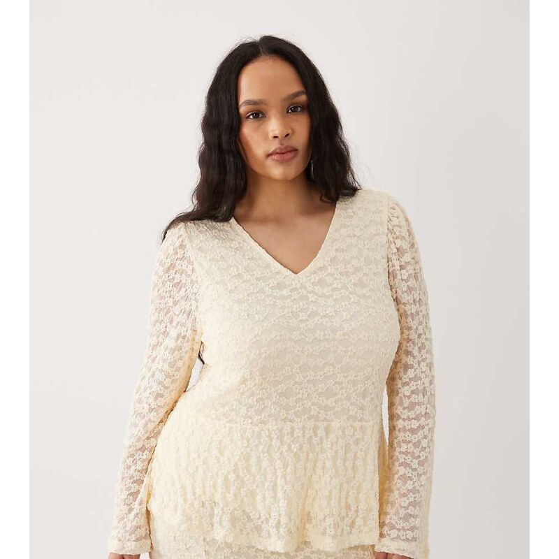 ONLY Curve lace blouse co-ord in beige-Neutral 114741170