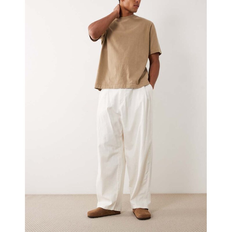 Bershka Super baggy trousers linen blend in white - CREAM
