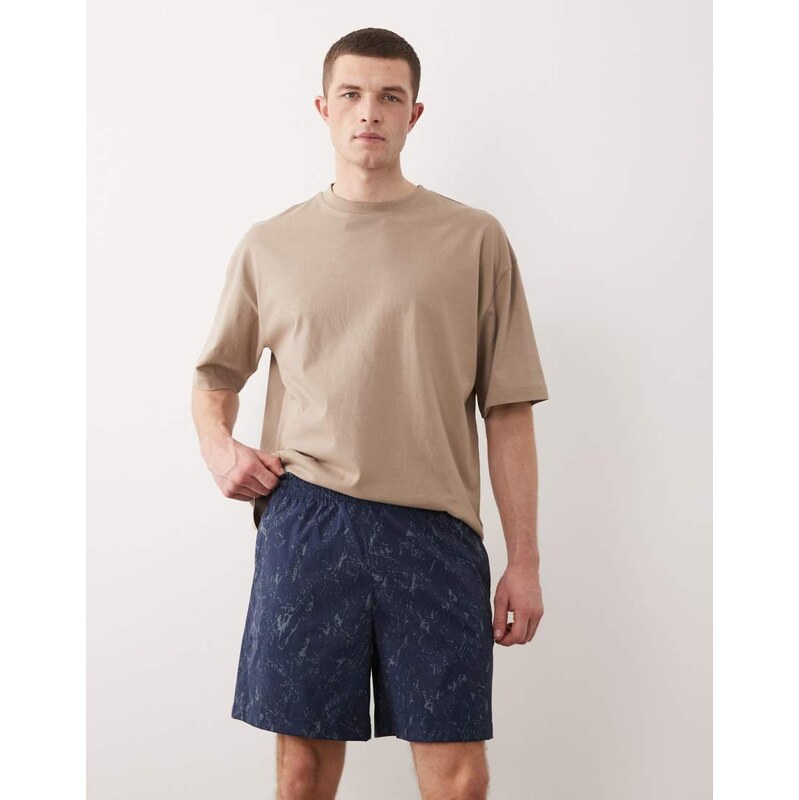 The North Face Class V Pathfinder Pull On 7 short in navy print