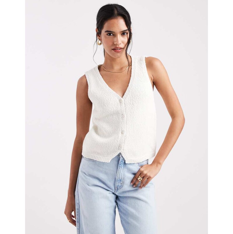 Levis boucle vest in ecru-White