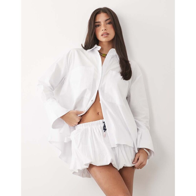 ASOS DESIGN poplin trapeze shirt in white-Neutral