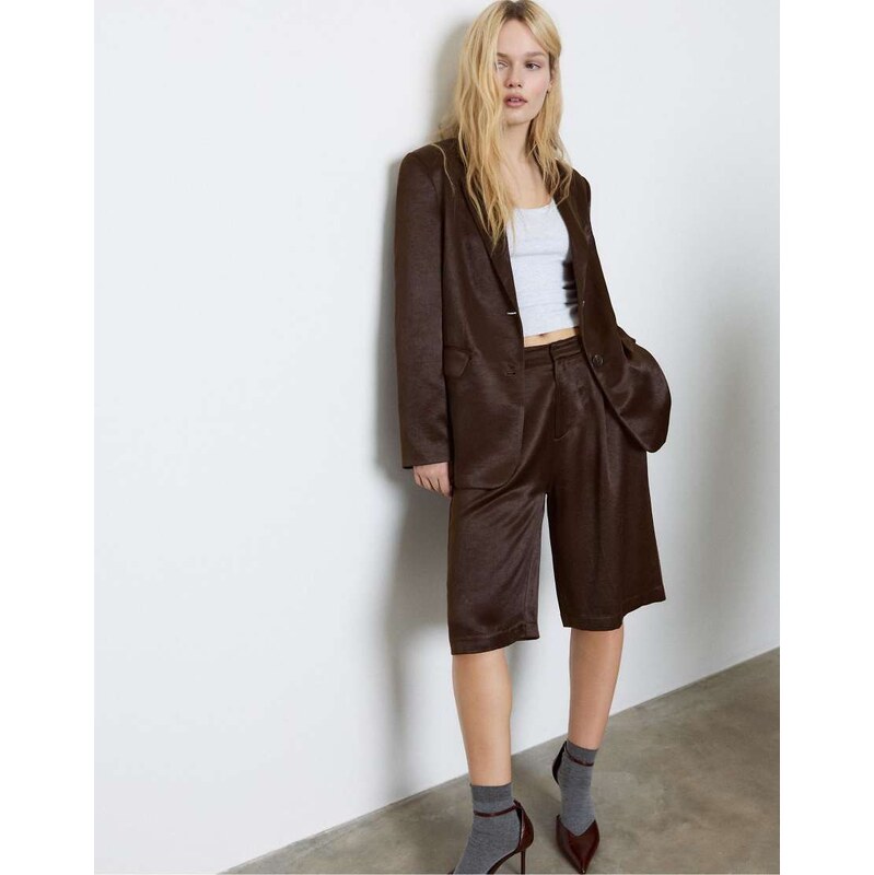 Stradivarius Satin blazer in brown 115535907