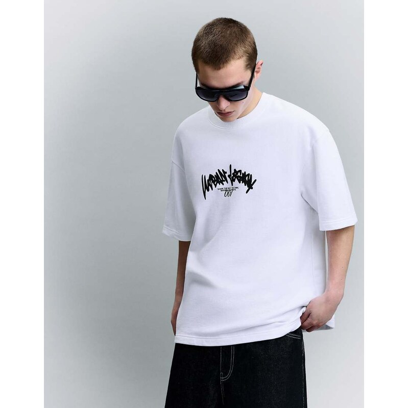 Bershka Short sleeve print t-shirt in white