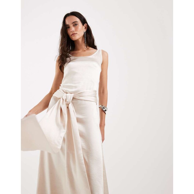 4th & Reckless satin drape waist detail scoop neck maxi dress in cream 114942147