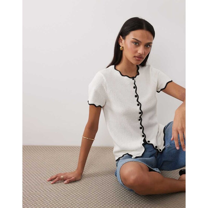 ASOS DESIGN slub yarn cardigan with scallop edges in white and black 115518992
