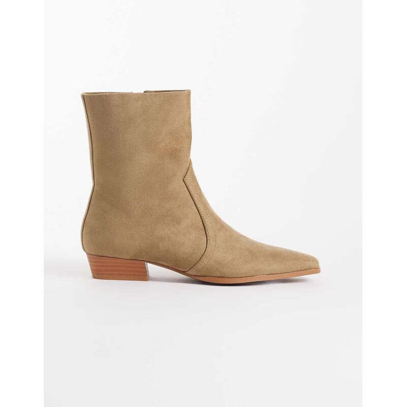 ASOS DESIGN Ansel low flat pointed ankle boots in sand suedette-Brown 115410979