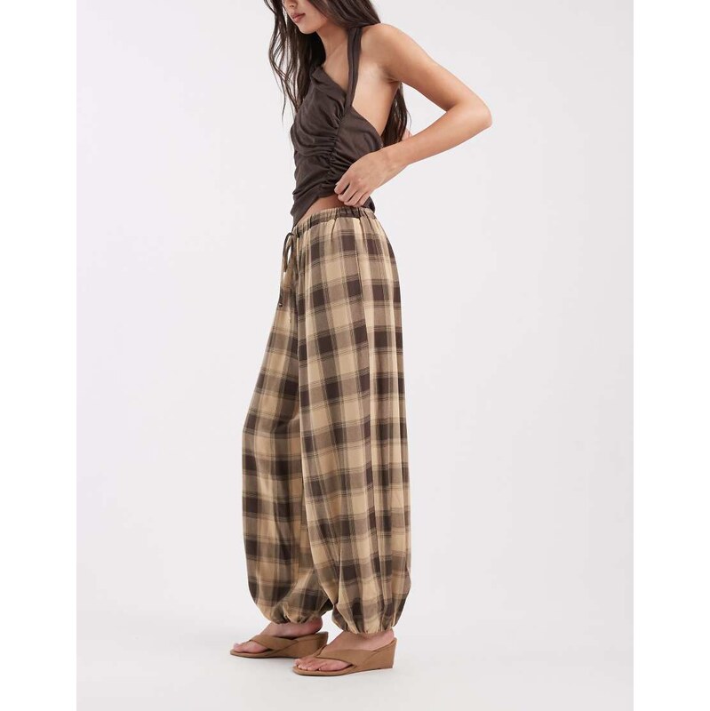 ASOS DESIGN balloon trouser in cream check-Multi