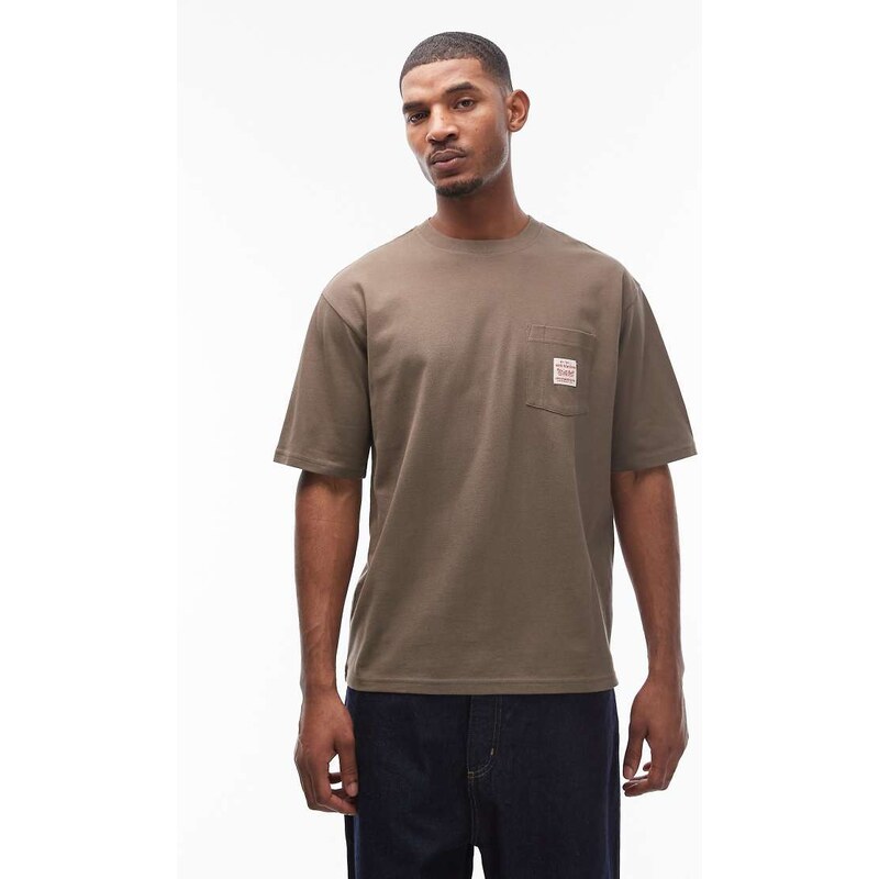 Levis Workwear pocket logo relaxed t-shirt in brown