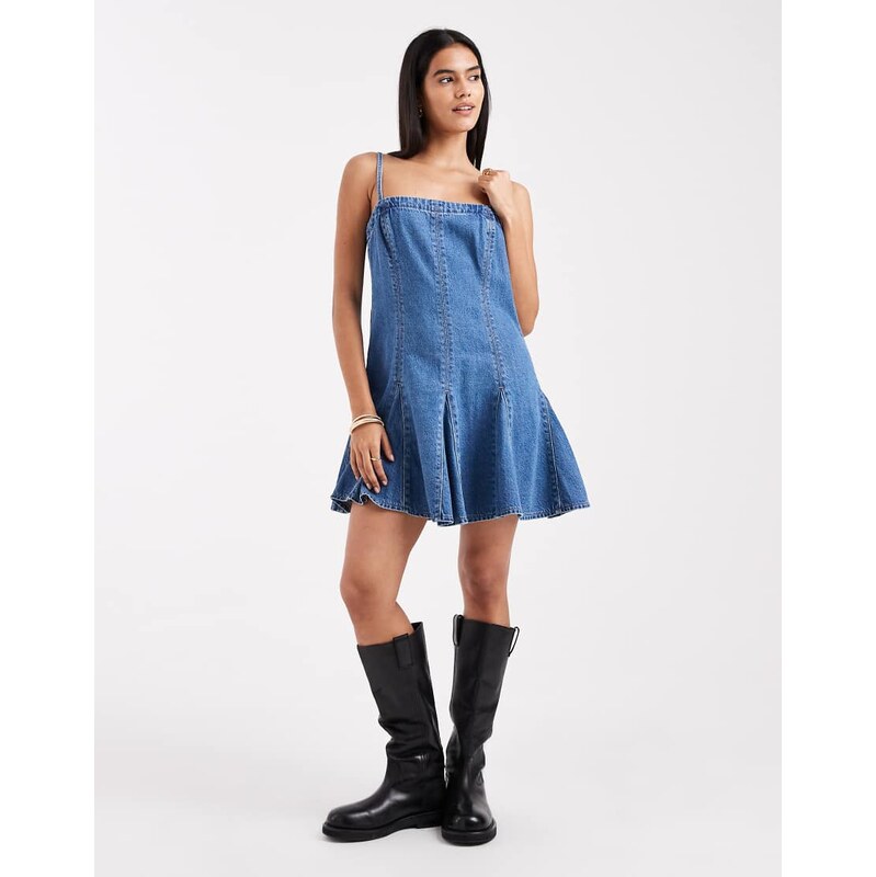Levis denim pleated mini dress in mid blue 114821911