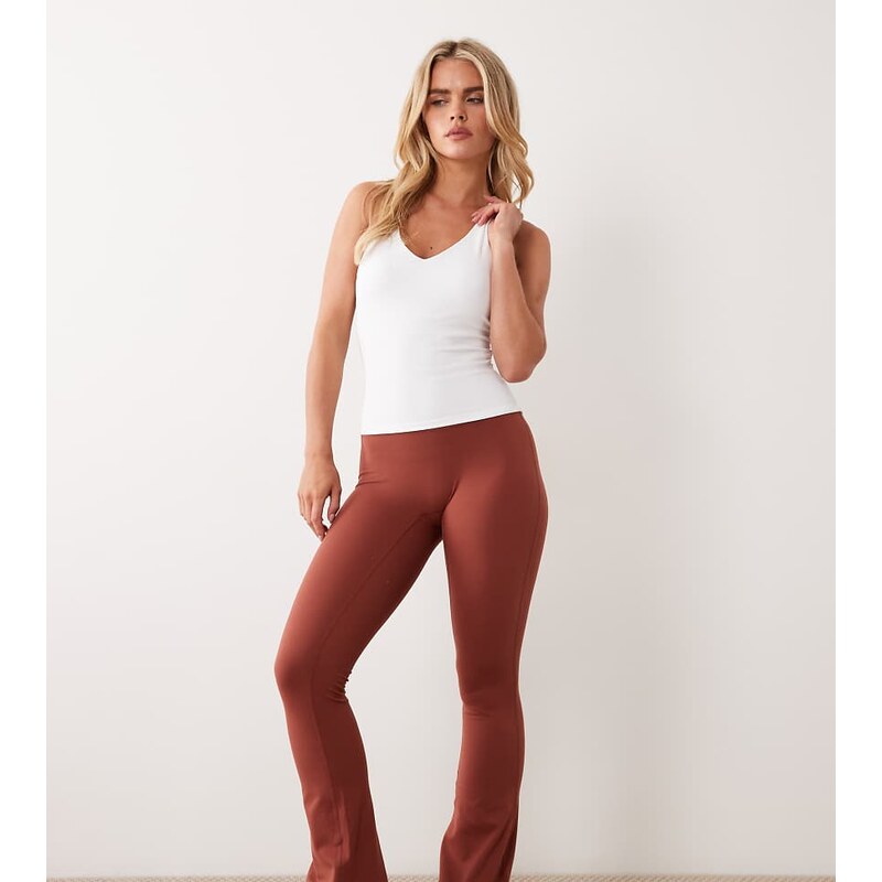 4505 Petite Icon soft touch high waist slim kick yoga legging in