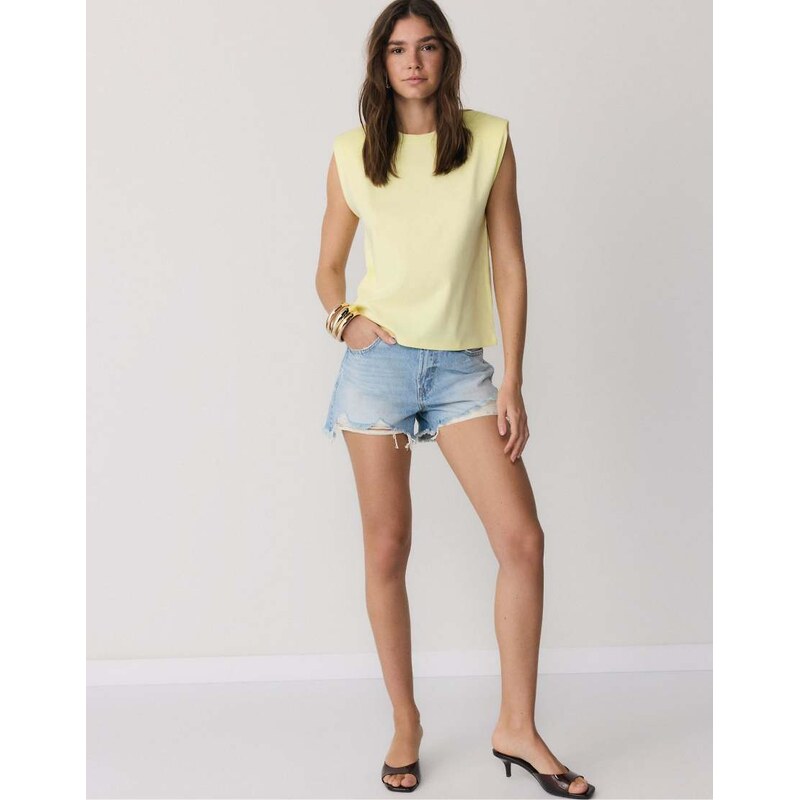 Stradivarius Basic t-shirt with padded shoulders in pastel