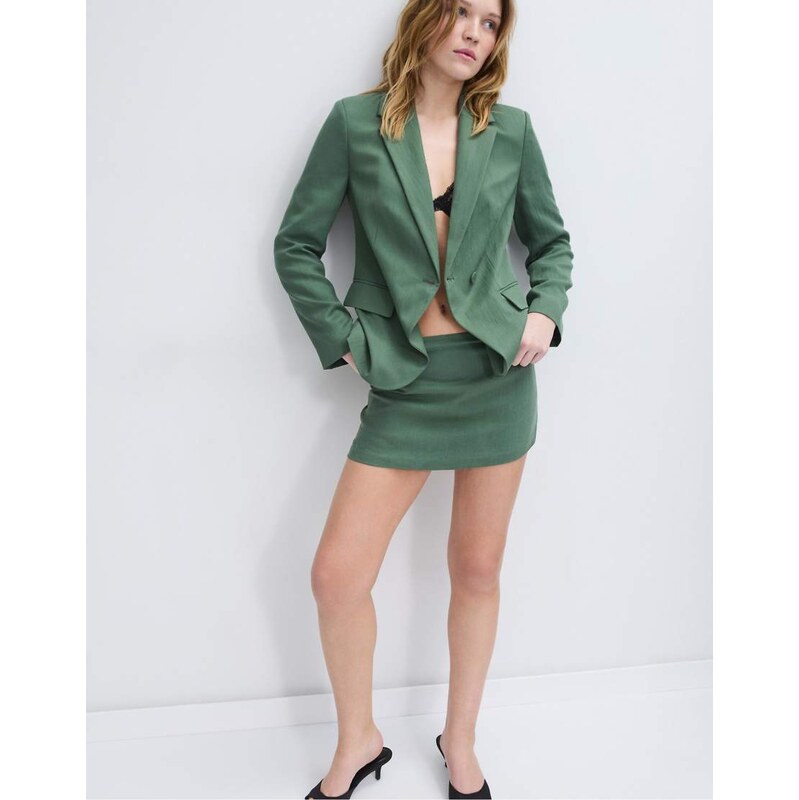 Stradivarius Mini skort in khaki-Green 114812023