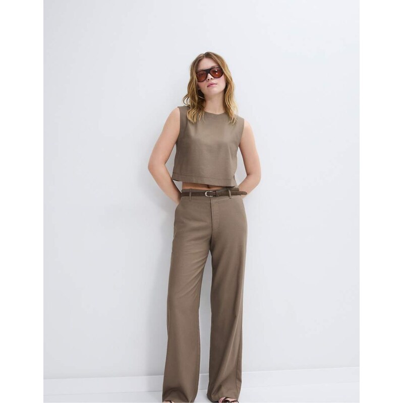 Stradivarius Straight-leg linen mix trousers with belt in brown