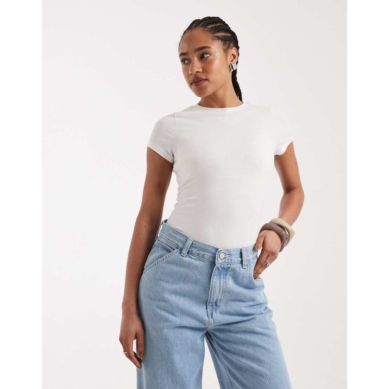New Look crew neck bodysuit in white 114822080