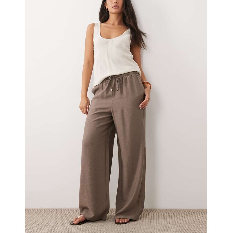 New Look wide leg woven trousers in beige-Neutral 114822084