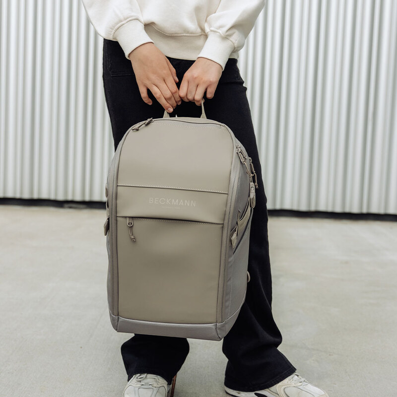 Batoh Street BOLD Warm Grey BECKMANN