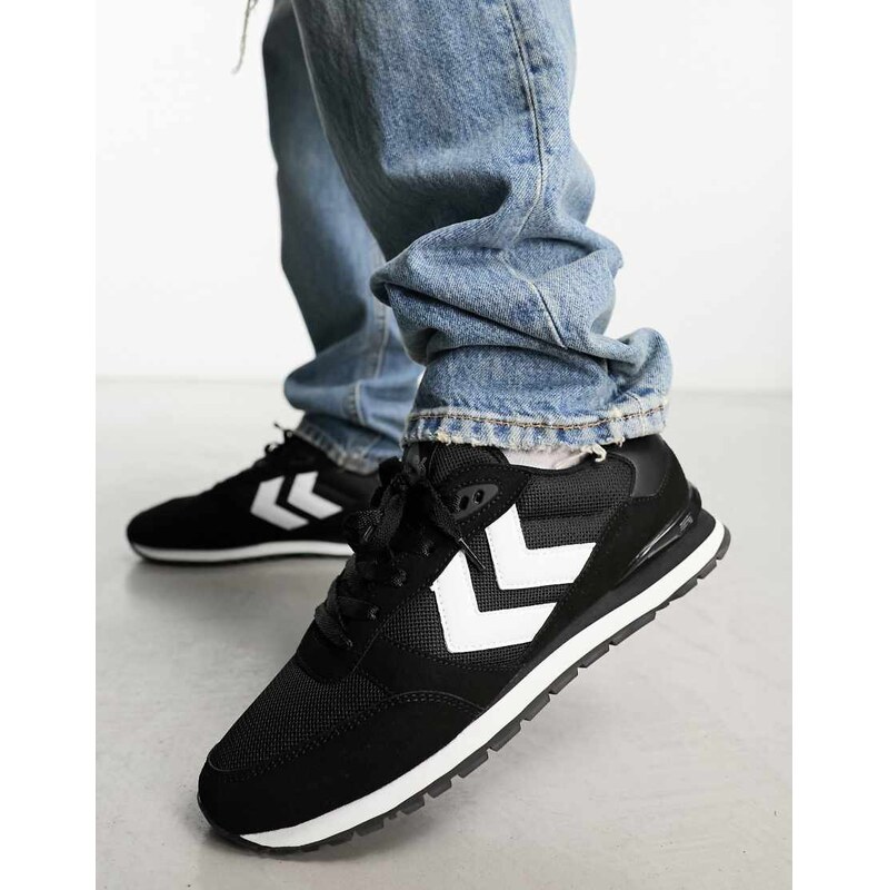 Hummel Monaco 86 runner trainers in black 114833443