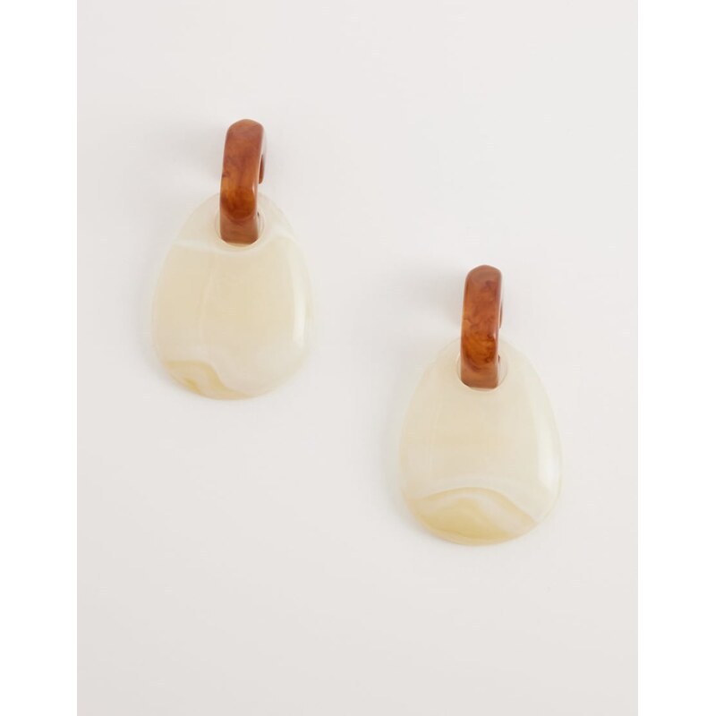 DesignB London resin drop earrings in neutral 115030058