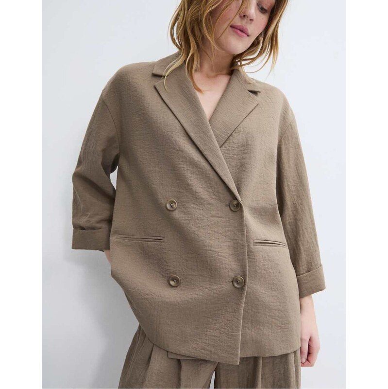 Stradivarius Flowing double-breasted blazer in brown 114850107