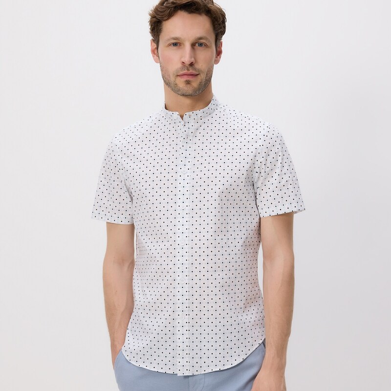 Reserved - Košile slim fit se stojáčkem - bleděmodrá