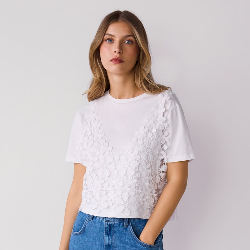 Reserved - T‑shirt s háčkovanou aplikací - bílá