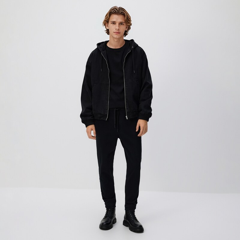 Reserved - Džíny jogger fit - černý