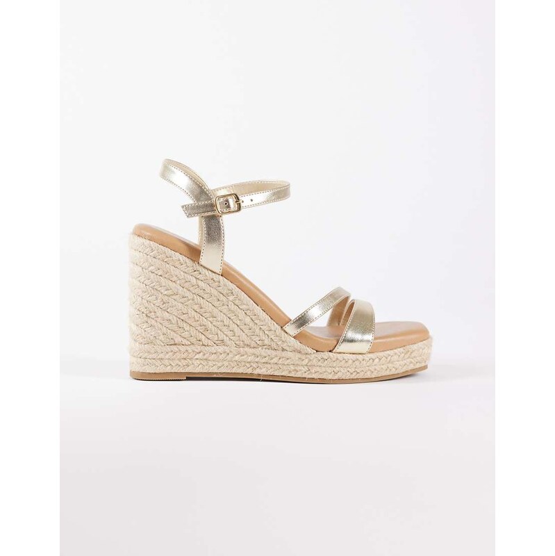 New Look wedge espadrille in gold 114844773