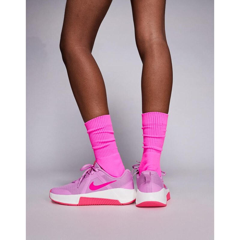 Nike Training MC 3 trainers in pink